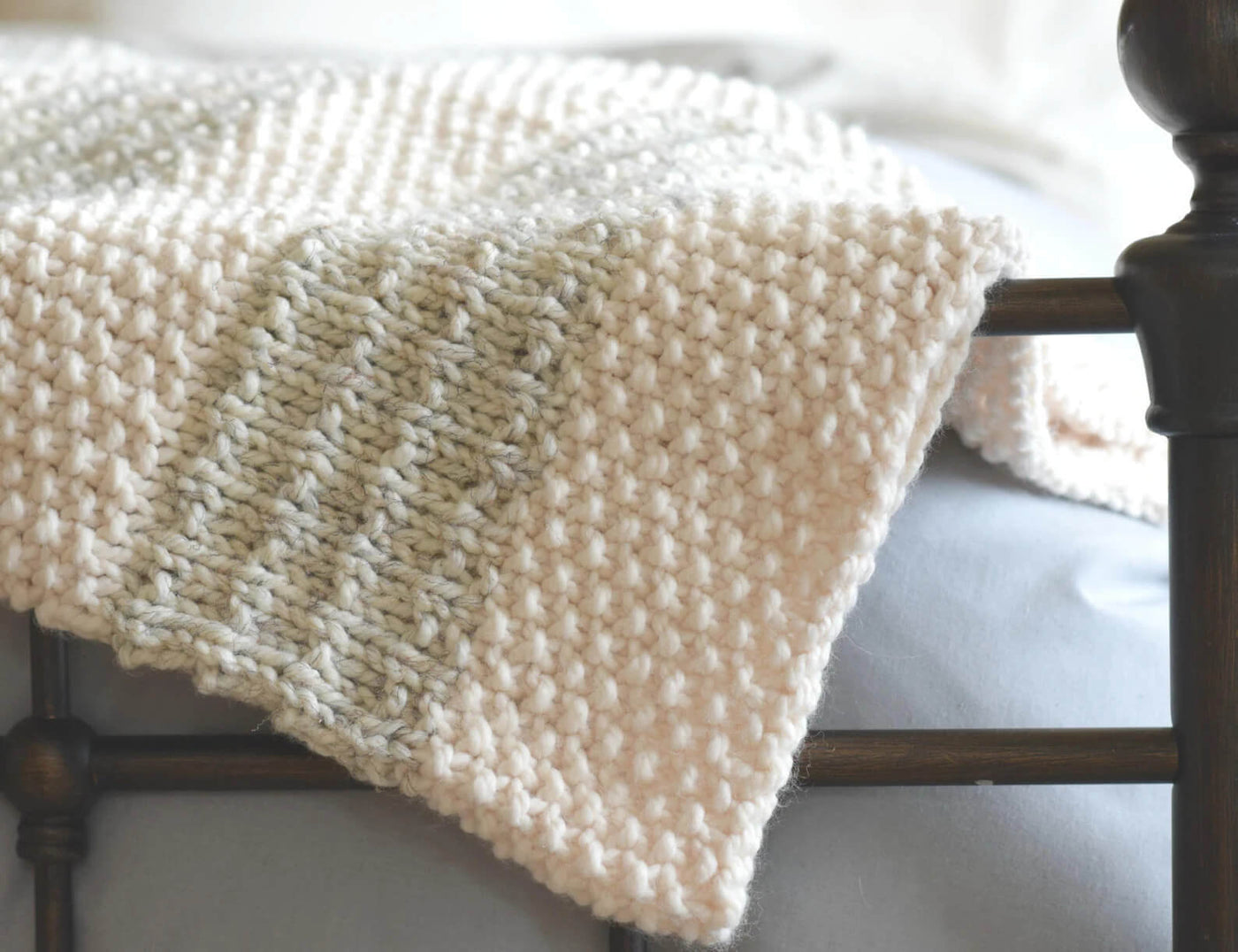 Easy Cream Grey Blanket Knitting Pattern