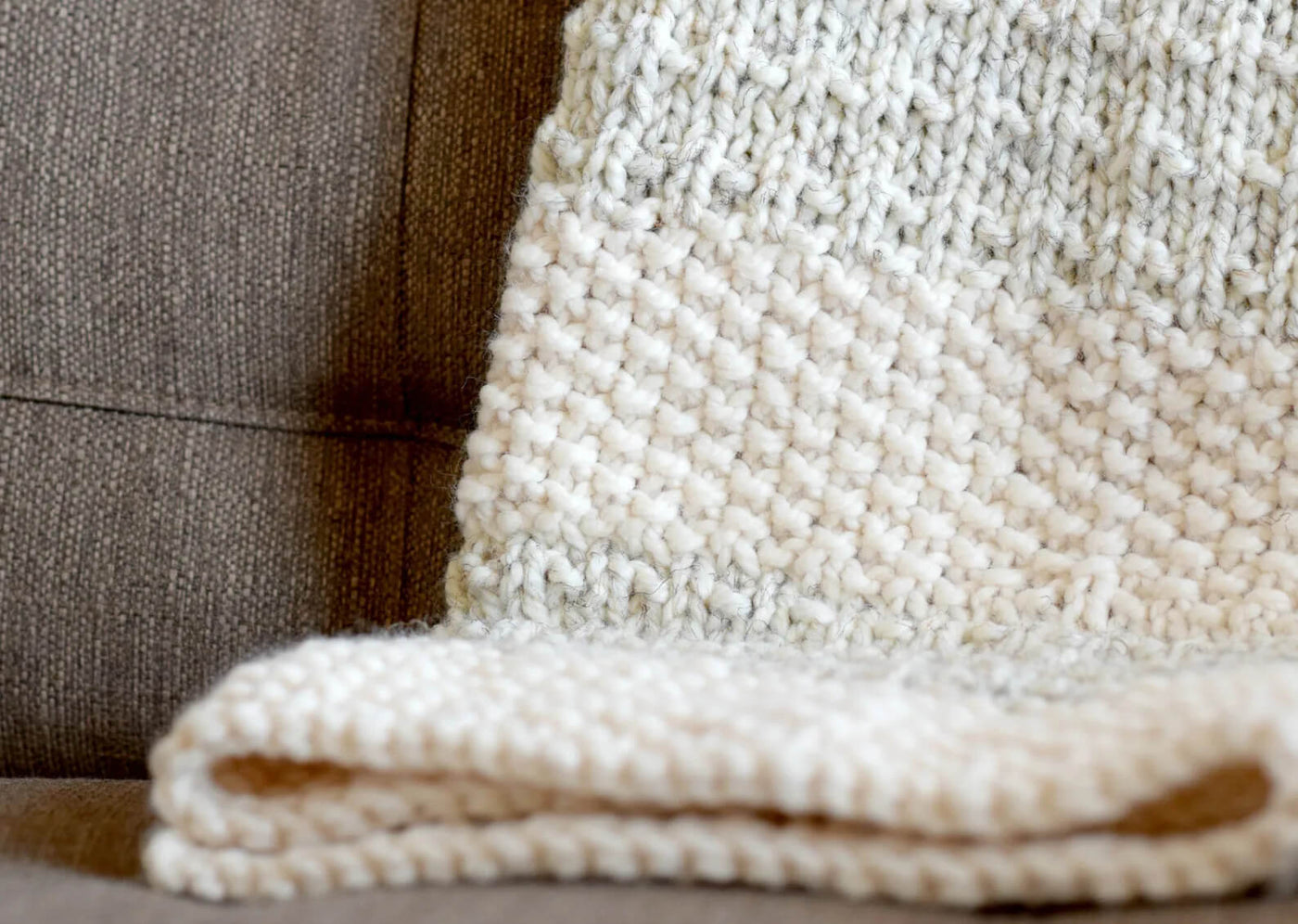 Easy Cream Grey Blanket Knitting Pattern