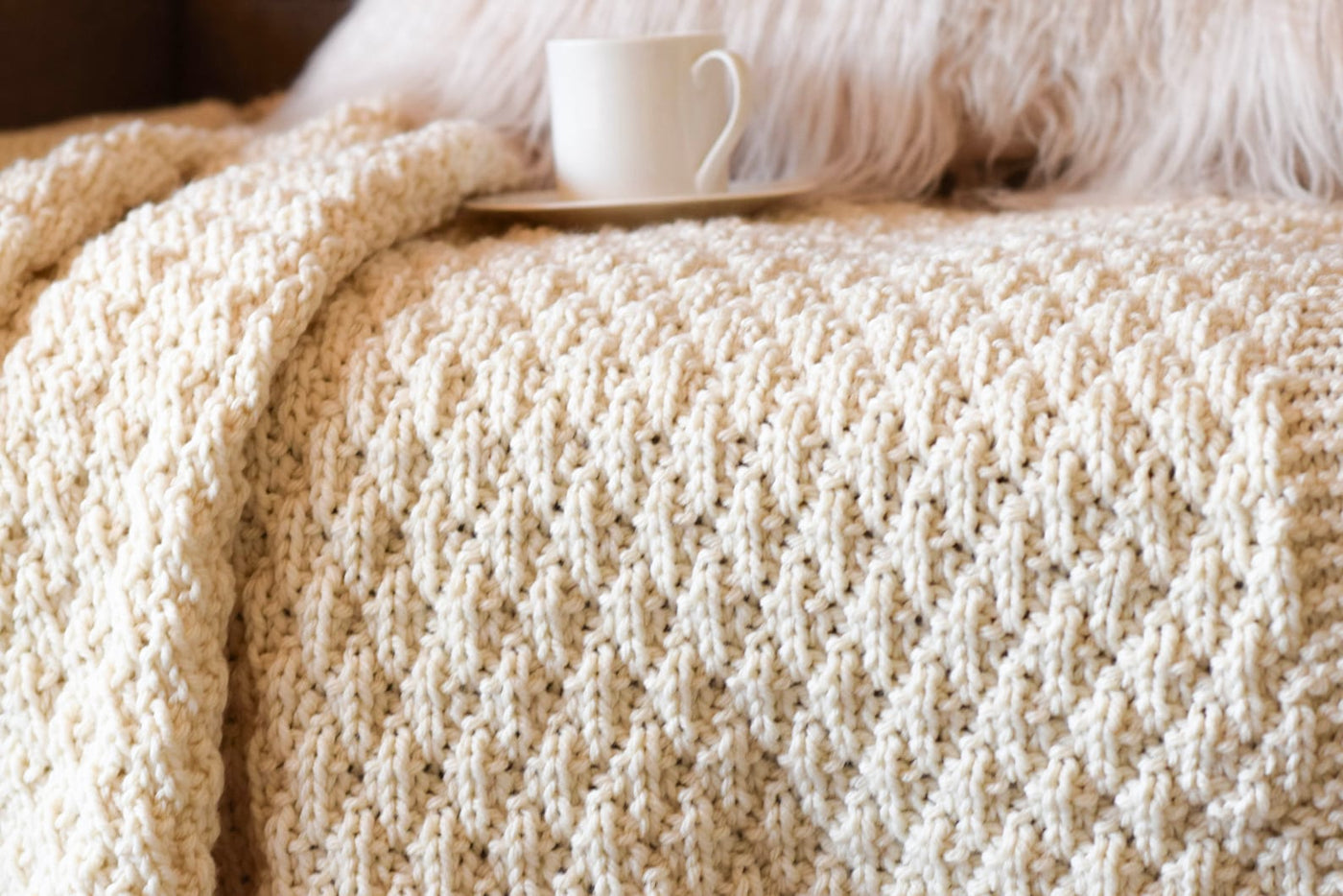 Quilted-Look Chunky Blanket Knitting Pattern