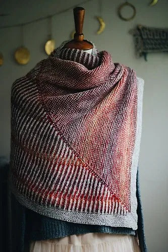Textured Two-Color Shawl Knitting Pattern