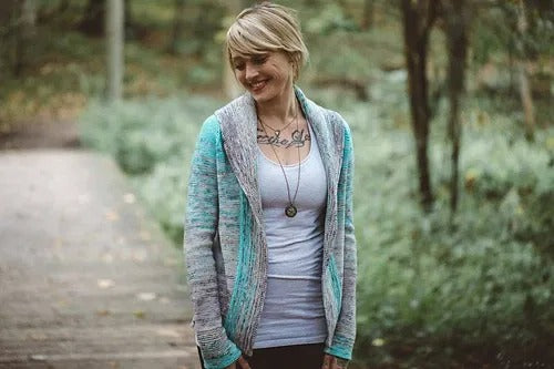 Fade-Friendly Open Cardigan Knitting Pattern