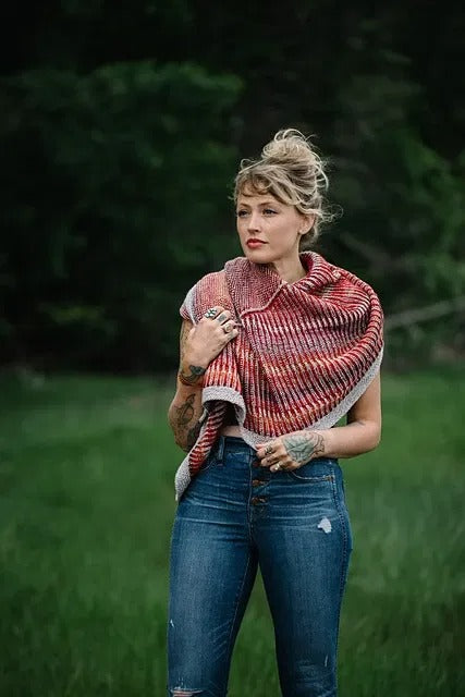 Textured Two-Color Shawl Knitting Pattern
