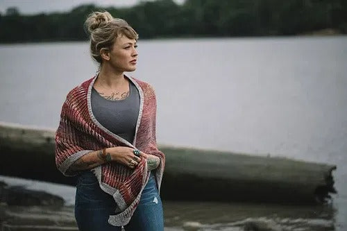 Textured Two-Color Shawl Knitting Pattern
